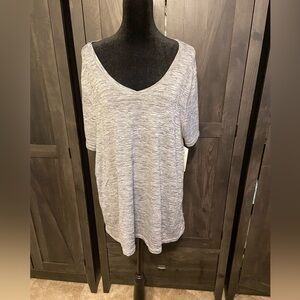 NWT Athletic Works Vneck XL